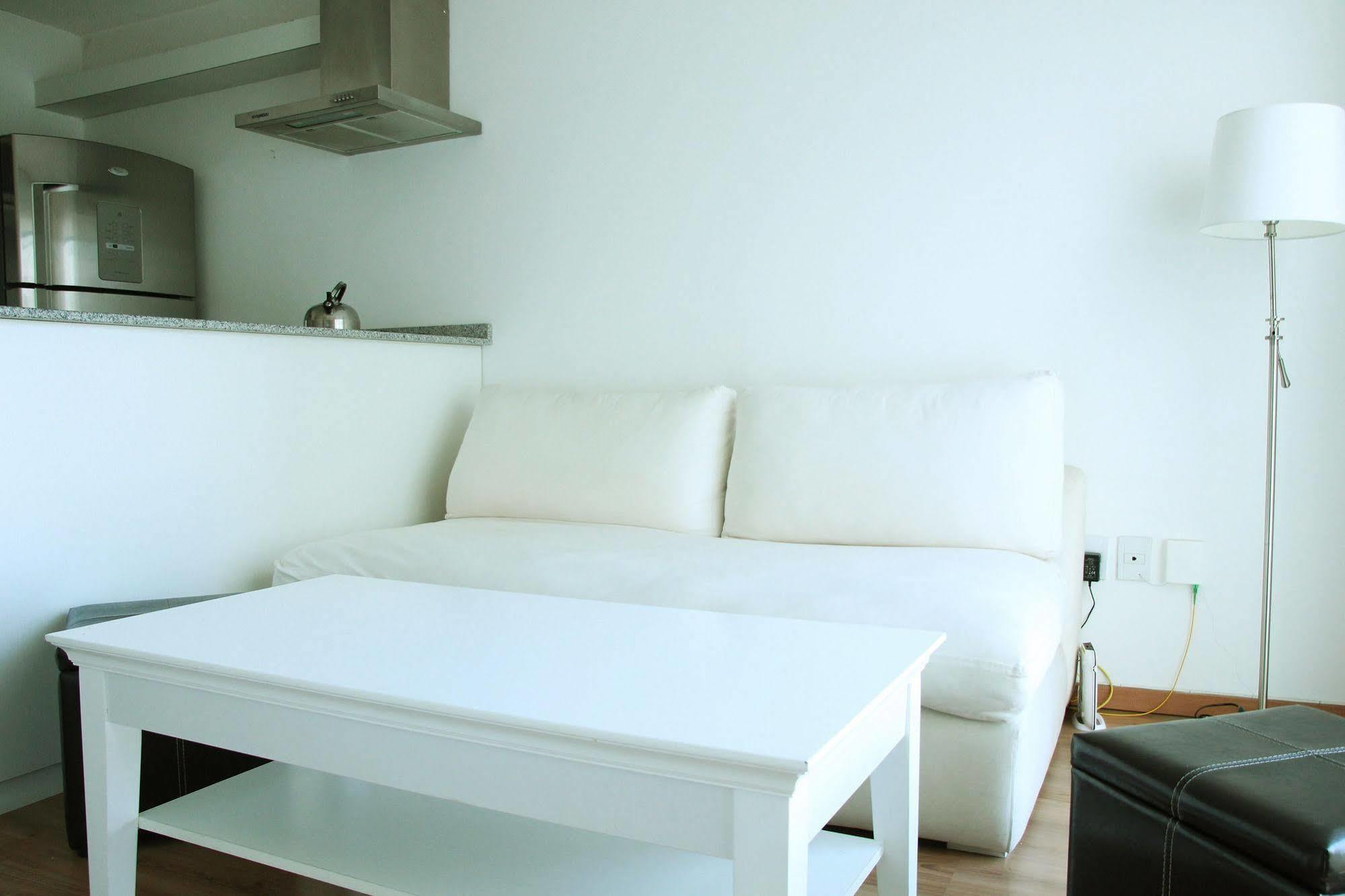 Rentline Apartamentos - Skyline モンテビデオ エクステリア 写真